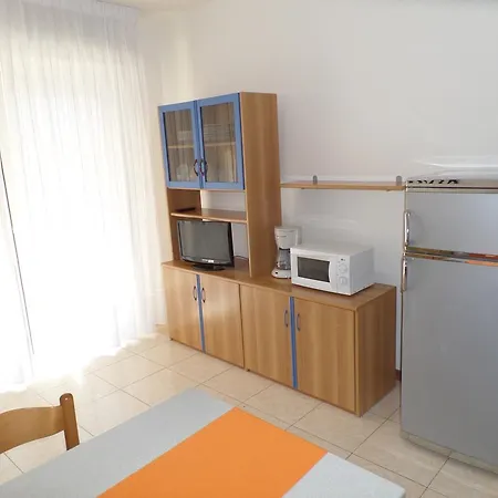 Millennium Apartment *